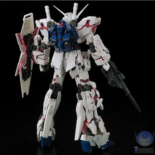 Bandai Unicorn Gundam Model RG 25