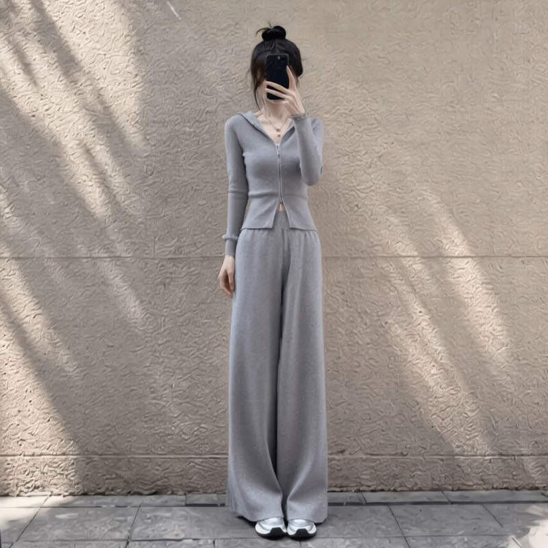 Super Popular Gray Knitted Casual Sports Suit for Women, Spring and Autumn, Age-Reducing, Slimming, Hooded Cardigan, Wide-Leg Pants Two-Piece Set Super Popular Gray Knitted Casual Sports Suit for Women, Spring and Autumn, Age-Reducing, Slimming, Hooded Cardigan, Wide-Leg Pants Two-Piece Set