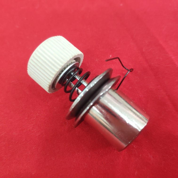 Computer quilting thread clamp machine head jumper jumper spring sewing machine clamp thread device original factory