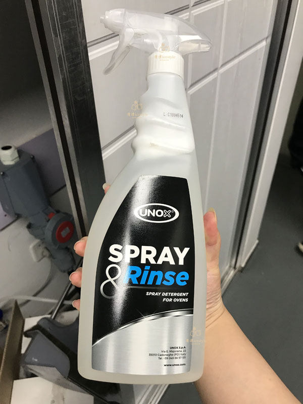 Italy UNOX oven cleaning agent 750ml bottle of unoenos special cleaning agent hot air furnace dosing water spray