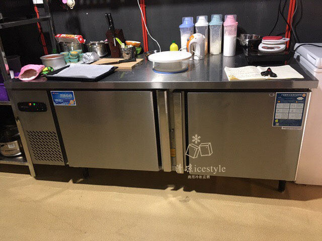 Yindu refrigerated Workbench stainless steel refrigerator refrigerated refrigeration flat cold console milk tea shop equipment commercial freezer