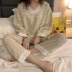 Mùa xuân Hàn Quốc dài tay cô gái pijama nữ mùa xuân và mùa thu mỏng sinh viên dễ thương lưới màu đỏ nổ kẻ sọc bộ đồ phục vụ tại nhà - Giống cái Giống cái
