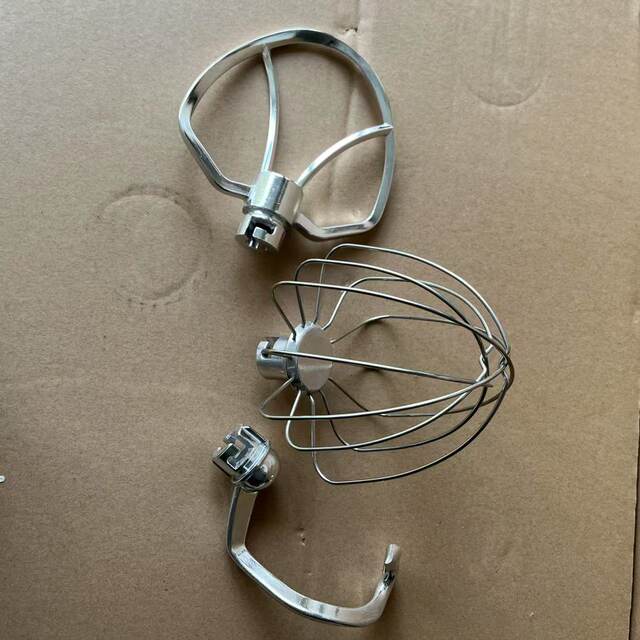 Eno 5.5-Liter Sm-1301Xs Chef's Machine Upgraded Model with Stainless Steel Dough Hook, Mixing Paddle, and Egg Beater