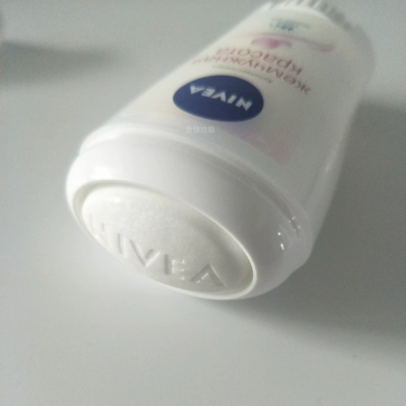 Kem dưỡng da chống mồ hôi toàn thân NIVEA Nivea lady mới Nước hoa rắn lâu bền đến mồ hôi mùi cáo - Nước hoa jimmy choo nước hoa