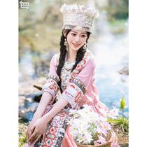 Pink Miao girls ethnic costume Miao headgear necklace stage costume Tujia photo studio photo hot style
