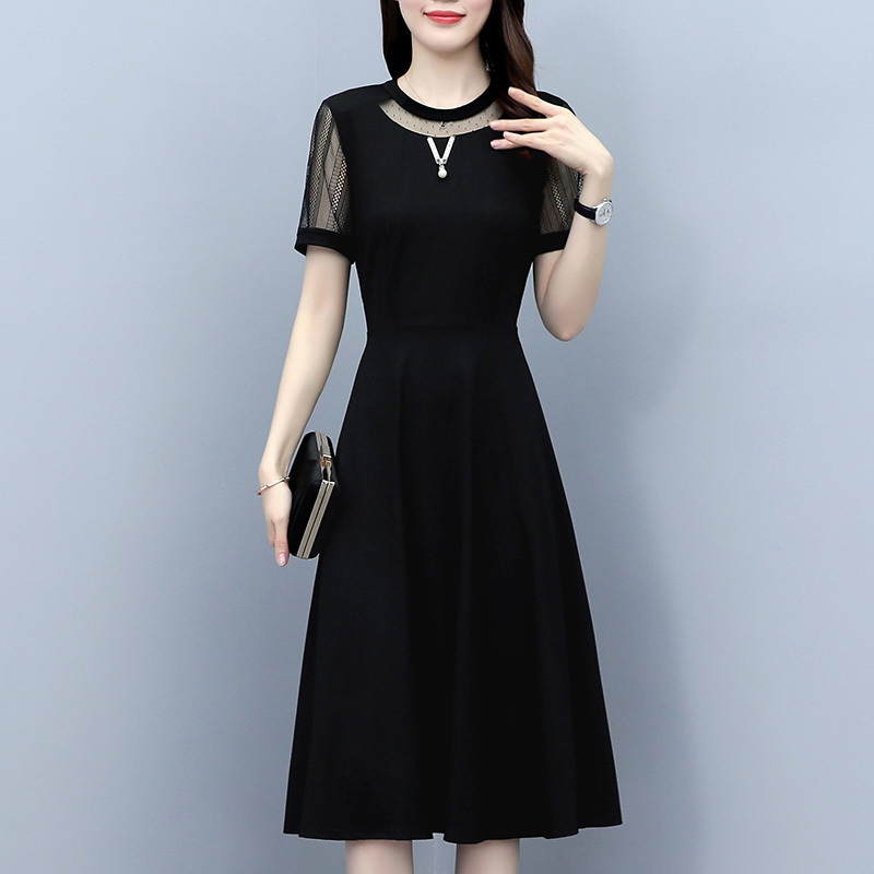 Plus-Size Women's Clothing, Stylish Dresses for Fat People, 2026 Summer, Fat Girls' Belly-Covering, Age-Reducing Lace Dress