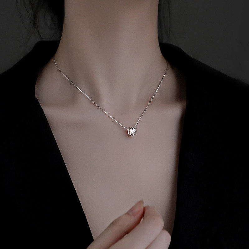 Small Brute Waist Transfer Pearl Necklace Woman Summer Not Fall Color Pure Silver Small Crowd Design Feel Light And Luxurious Lock Bone Chain 100 Hitch High Level Sensation