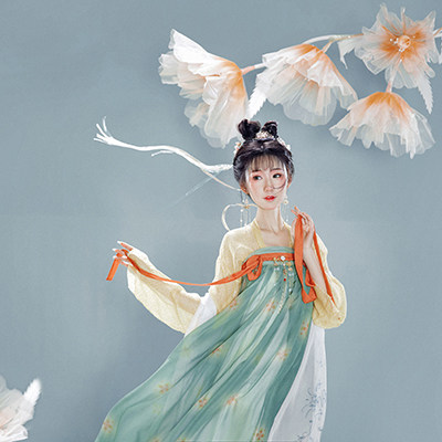 The boutique area set up with a beautiful version of RMB420  sets