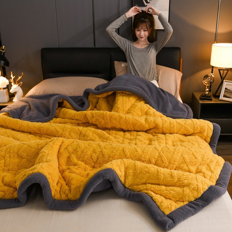 Muji Three-Layer Quilted Milk Velvet Blanket, Thickened, Machine Washable, Leisure Blanket, Winter Lamb Fleece Blanket, Cover Blanket