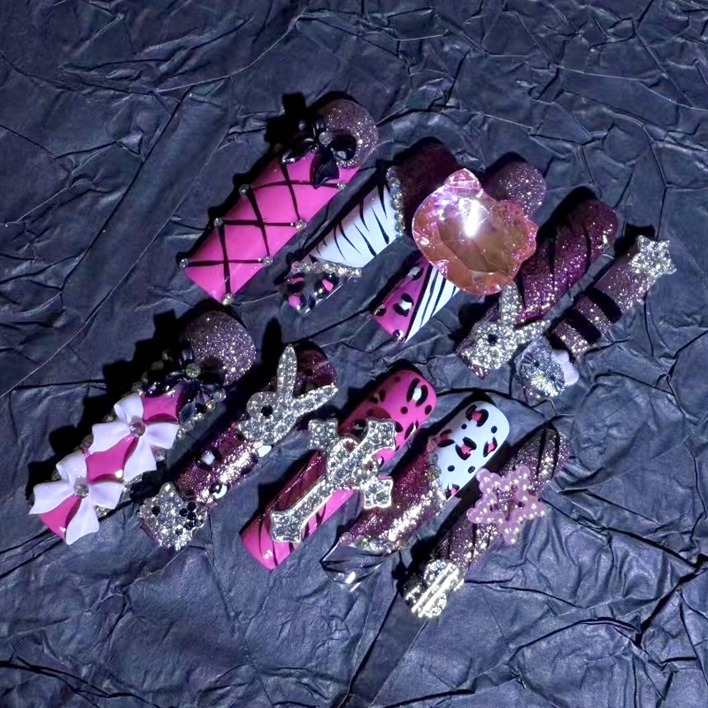 Real Shot of Subculture Y2K Millennial Hot Girl Black Fan Lace-Up Leopard Print Kt Cat Head Rhinestone Heavy-Duty Handmade Wearable Nails Ym Real Shot of Subculture Y2K Millennial Hot Girl Black Fan Lace-Up Leopard Print Kt Cat Head Rhinestone Heavy-Duty Handmade Wearable Nails Ym