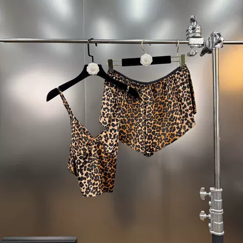 Весенние летние ретро шорты, банный халат, комплект, пижама, 2025 года, в американском стиле, в цветочек, 3 предмета