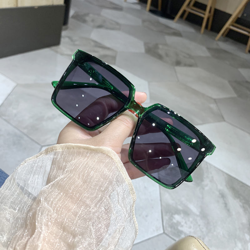 The red square box sunglasses 2020 new tide of men and women net red jitsun black couple driving sunglasses