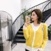 K chị em tự chế áo ba lỗ màu thời trang đơn giản màu tương phản Luokou thiết kế áo cổ chữ V dài tay đan áo khoác nữ áo len cardigan Cardigan