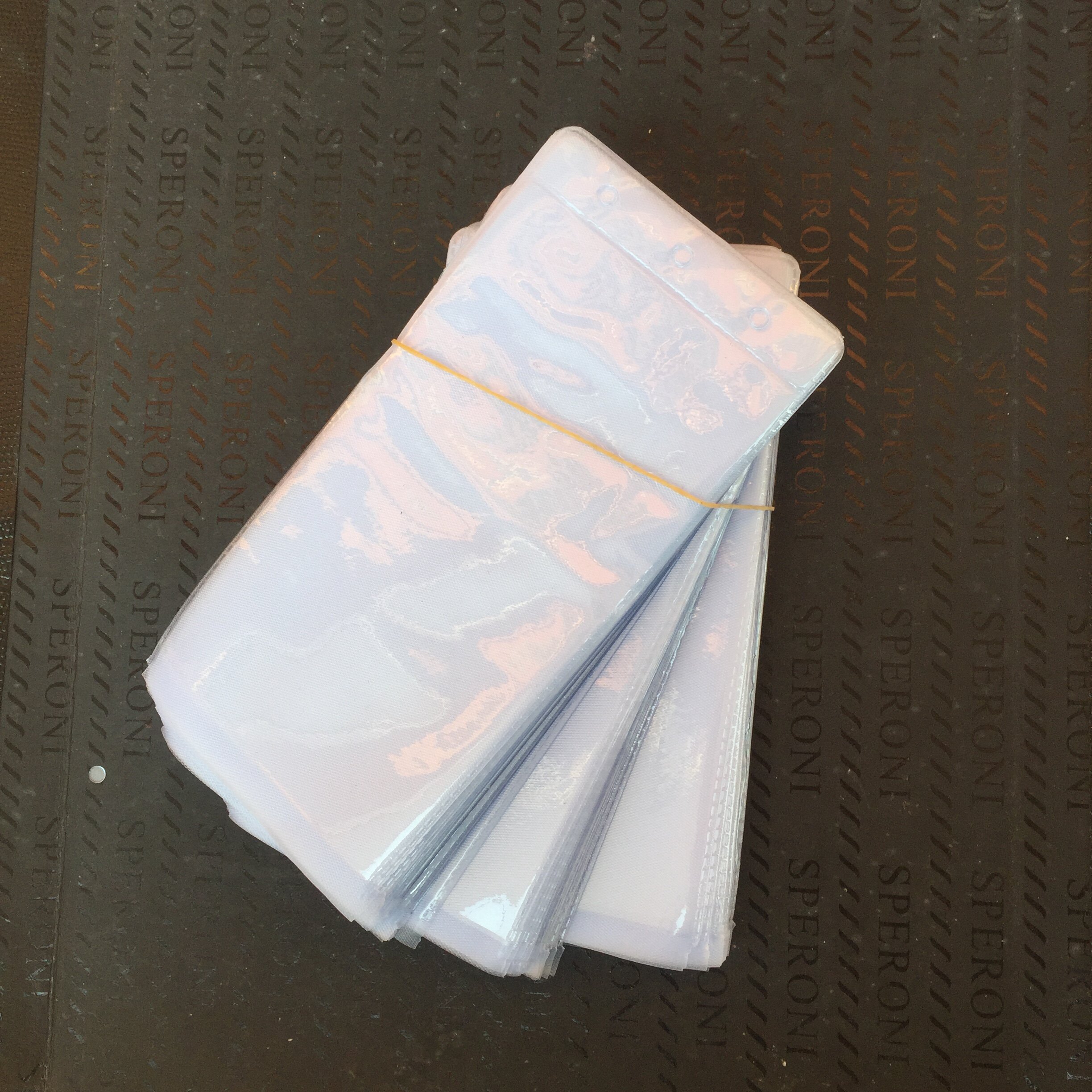 PVC Plastic Packaging Triple Hole Bag Belt Buckle Head Protection Packing Bag Welcome Ordering One Bundle 1 Peppers 6 8 * 15cm