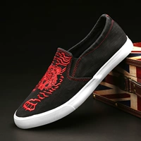 Giày vải nam 2018 hè mới thấp giúp giày đạp lười thêu giày vải Bắc Kinh cũ shop giày sneaker