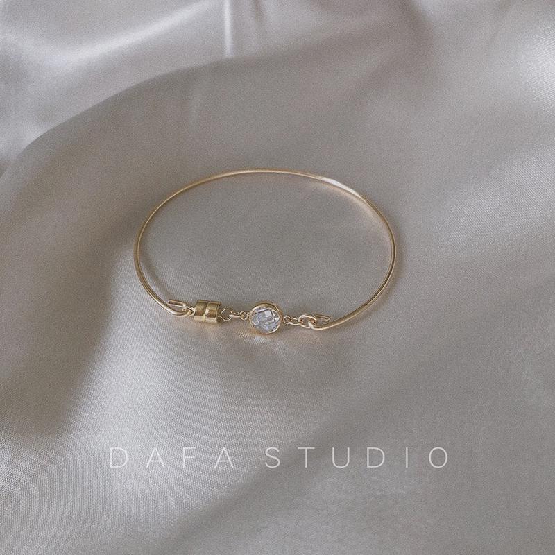 Dafa Original Niche Design American 14K Gold-Plated Bracelet for Women, Simple and Cool Style, Non-Fading K Gold Thin Bracelet Dafa Original Niche Design American 14K Gold-Plated Bracelet for Women, Simple and Cool Style, Non-Fading K Gold Thin Bracelet