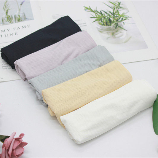 Ice silk seamless safety pants anti-glare women summer ultra-thin breathable hole cotton crotch solid color sexy three-point insurance pants