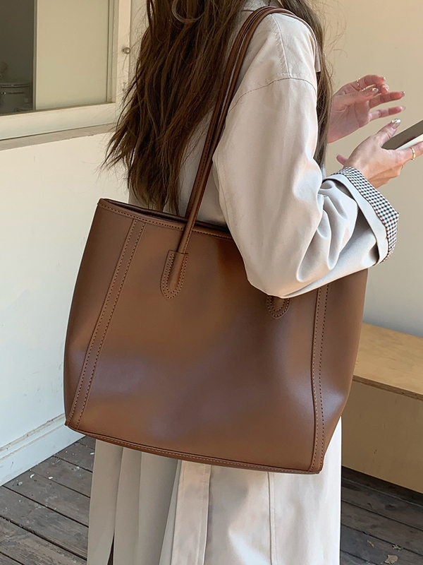 Retro Large-Capacity Bag 2026 New Autumn and Winter Korean Style Fashionable and Versatile Shoulder Tote Bag for Work and Commuting Women's Bag Retro Large-Capacity Bag 2026 New Autumn and Winter Korean Style Fashionable and Versatile Shoulder Tote Bag for Work and Commuting Women's Bag