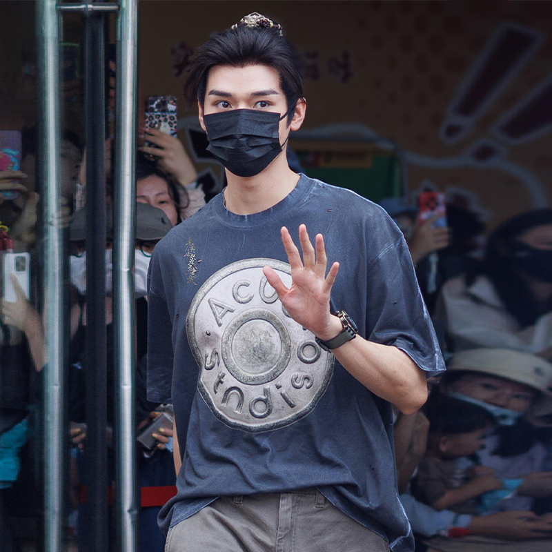 Rsgdl Ceiling Ac New Model Lu Han Same Style 1996 Button Logo Distressed Short-Sleeve T-Shirt Unisex Trendy Brand Rsgdl Ceiling Ac New Model Lu Han Same Style 1996 Button Logo Distressed Short-Sleeve T-Shirt Unisex Trendy Brand