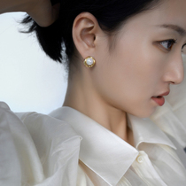 Color Light Pearl Ear Nail Temperament Advanced Sensation Small Crowd No Pain Mosquito Coil Pan Ear Clip Woman No Earrings Round Face Earrings