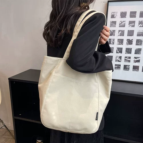 Вместительная и большая сумка на одно плечо, подходит для студента