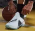 Giày bóng rổ Li Ning giày nam mùa đông 鸳鸯 Wade 驭 đẹp trai 11 đẹp trai 12 giày thể thao khai sáng ABAN049 / 025 - Giày bóng rổ giày bóng rổ adidas Giày bóng rổ