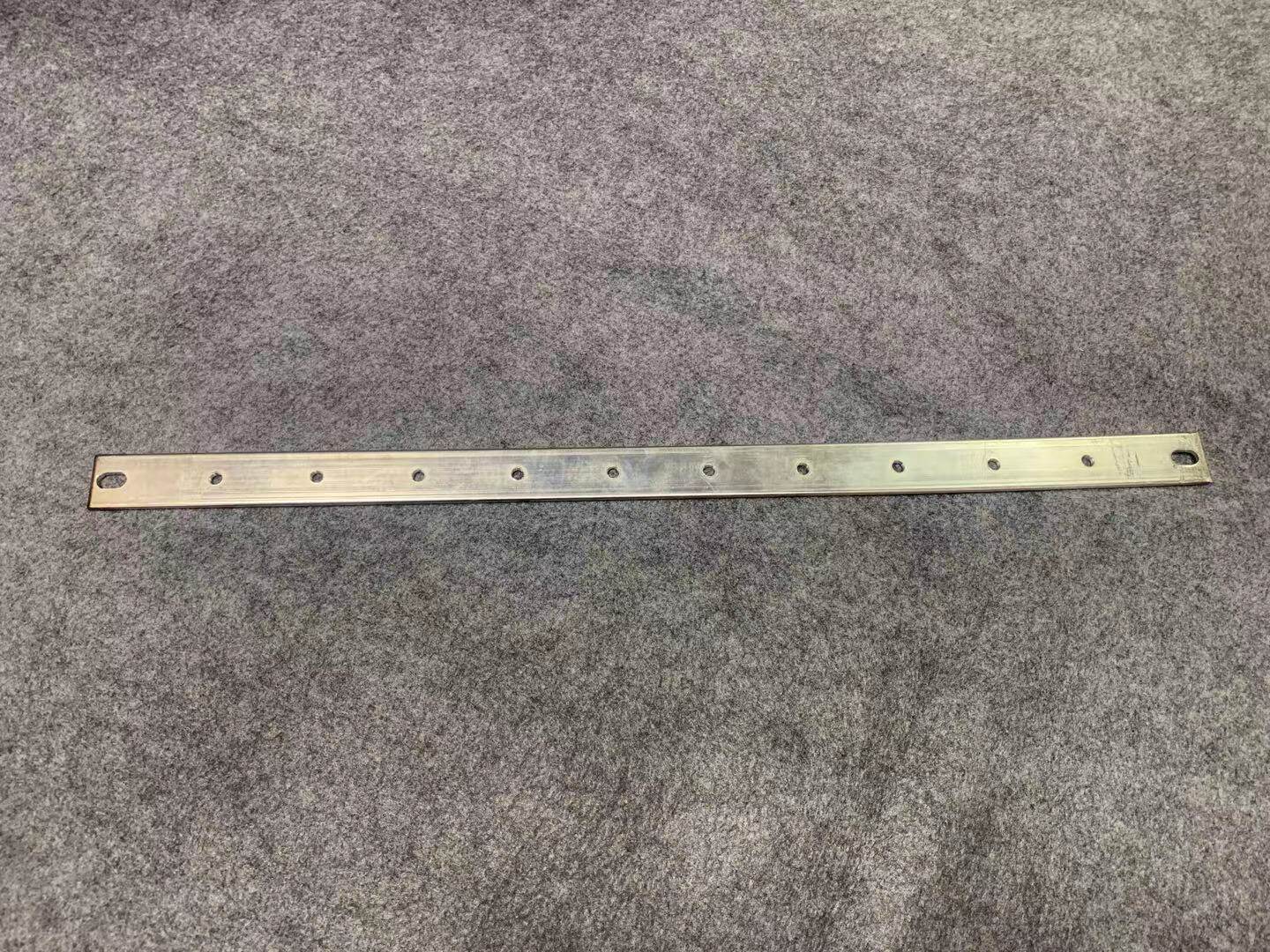 Computer room grounding copper bar lightning protection zero row rack cabinet copper bar 19 inches 21 inches standard grounding copper bar