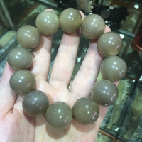 Четки из круглых бусин, 2.0см