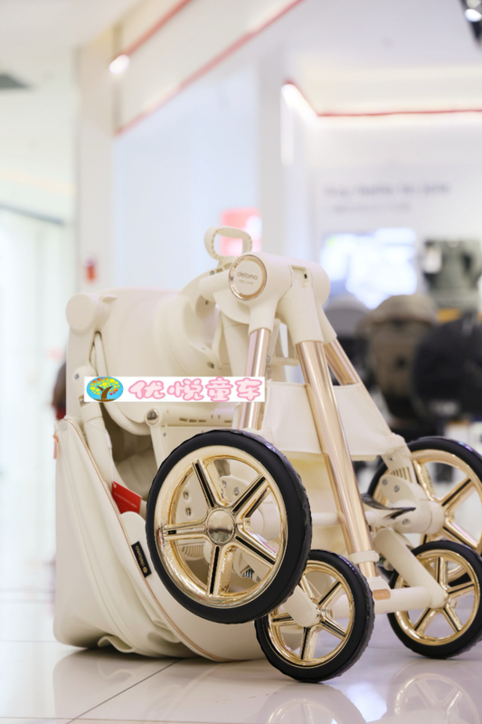 Delama Q2 Big White Goose Stroller - a Great Baby Carriage for Walking with Your Child Delama Q2 Big White Goose Stroller - a Great Baby Carriage for Walking with Your Child