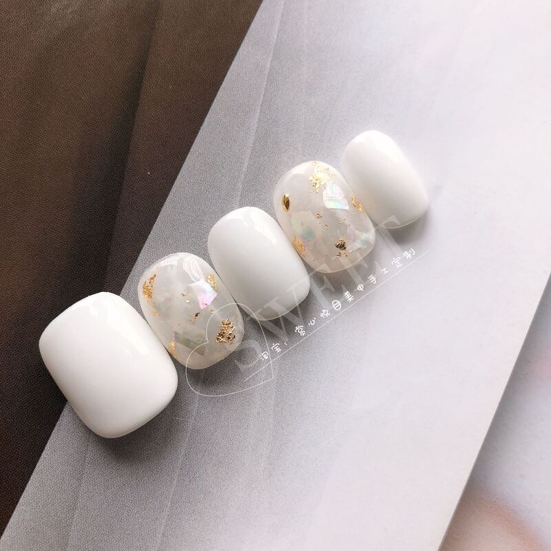 Handmade Fake Nails Manicure Patches Wearable and Removable Nails White Shell Smudged Bridal Nails Finished Product