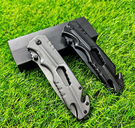 Swiss Army Knife Portable Folding Knife Knife Self-Defense Cold Weapon Field Knife Outdoor Folding Knife Fruit Knife