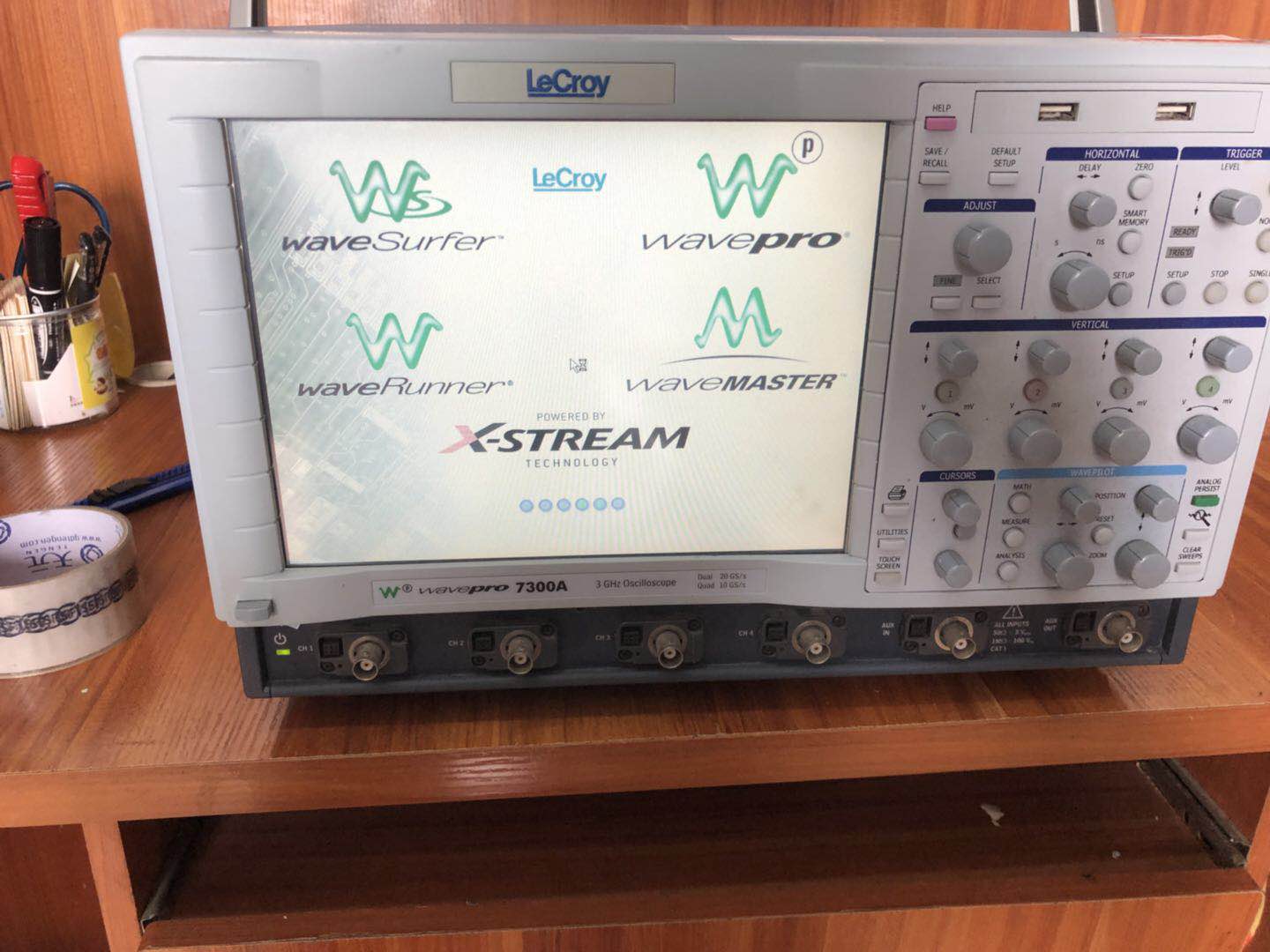 Sales of the Force Section 7300A oscilloscope Link section 7300A