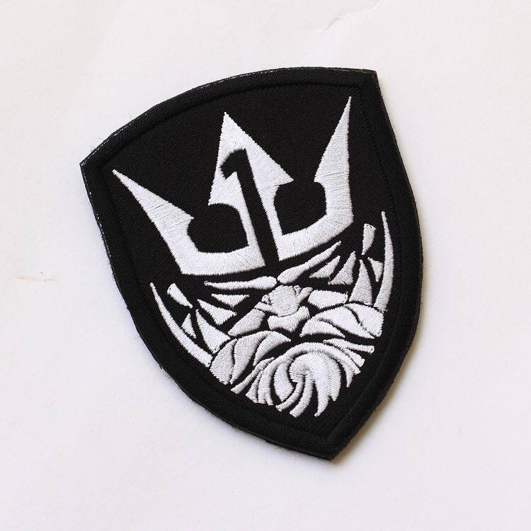 MOH Run-off Moment Sea Royalist Tyrant Arms Chapter Outdoor Embroidery SHOULDER BAG PERSONALITY MAGIC STICKER