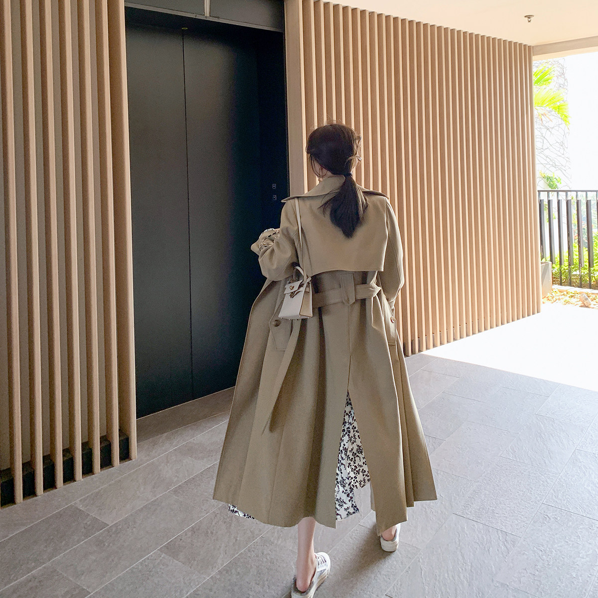 ByYou spring high-end Inn wind coat card with its colour windweaters for women's long version with kneecap cashew cashew casual jacket