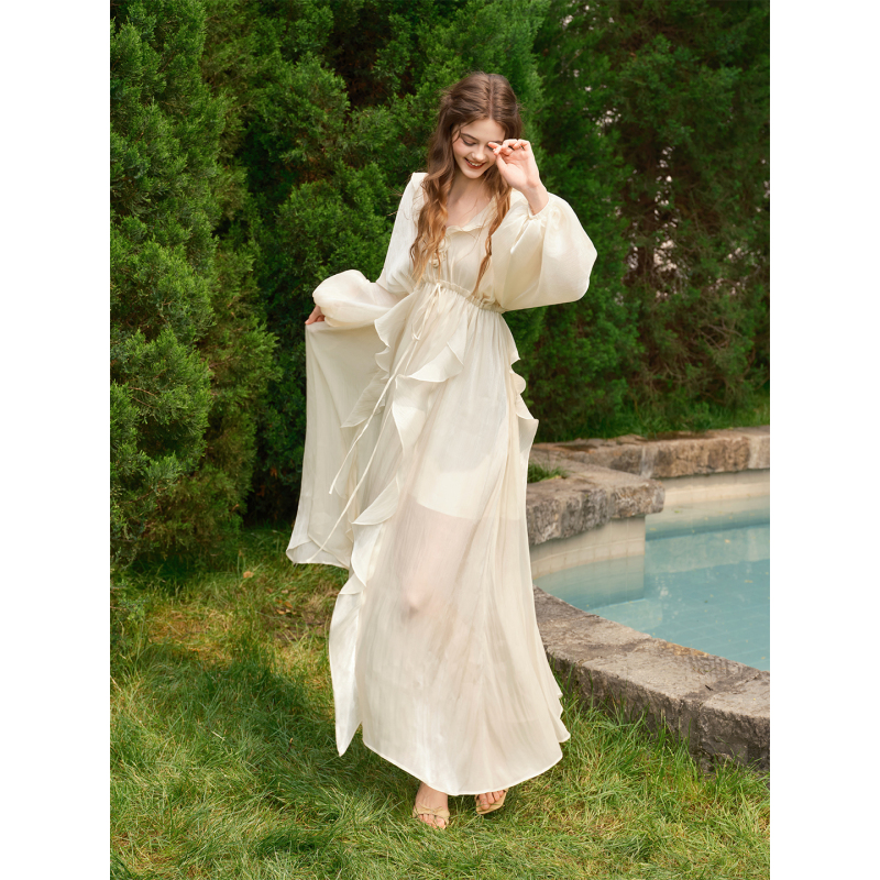 Reve Rui Fu | 4/27 20:00 Naxos Moon Goddess/Glass Shell Satin Drawstring Lace Dress with Large Hem