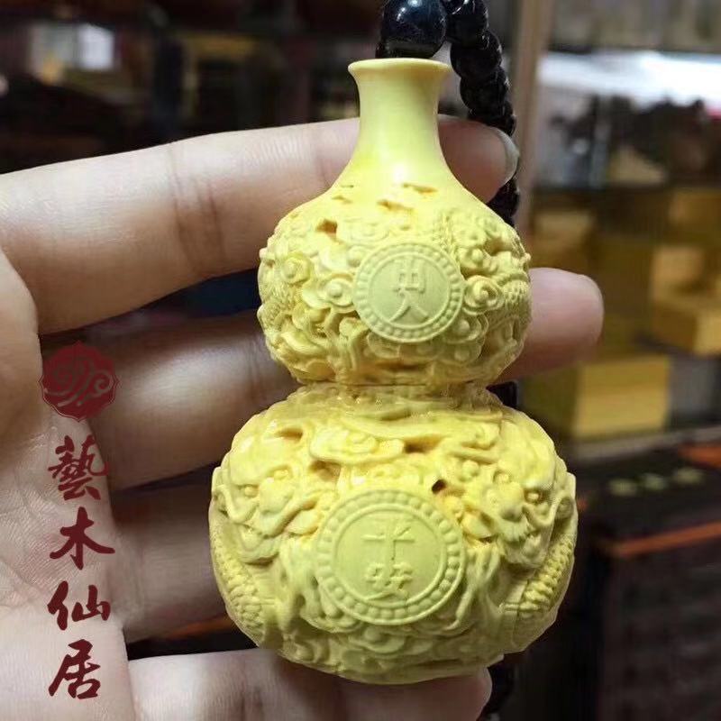 Yellow Poplar Wood Carving Gourd Kerosene Fire Folding lighter creative solid wood quality car pendant wooden handlebar piece of good luck