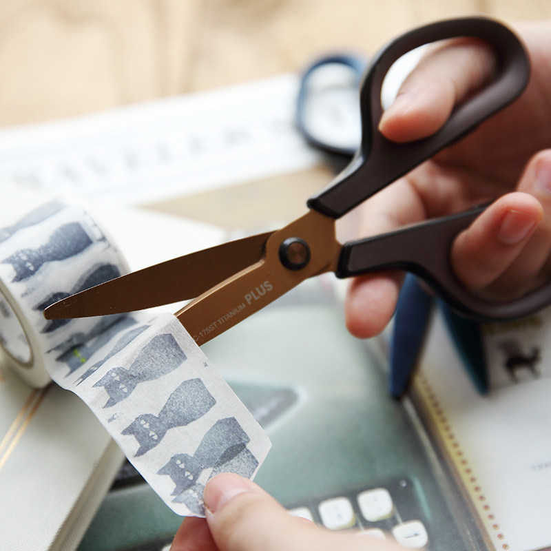 Japan Plus 175Sf Titanium-Coated Non-Stick Scissors, Rust-Free Curved Blade, Household Student Office Craft Scissors, Multi-Functional Art Scissors with Protective Cover, Non-Stick to Hands