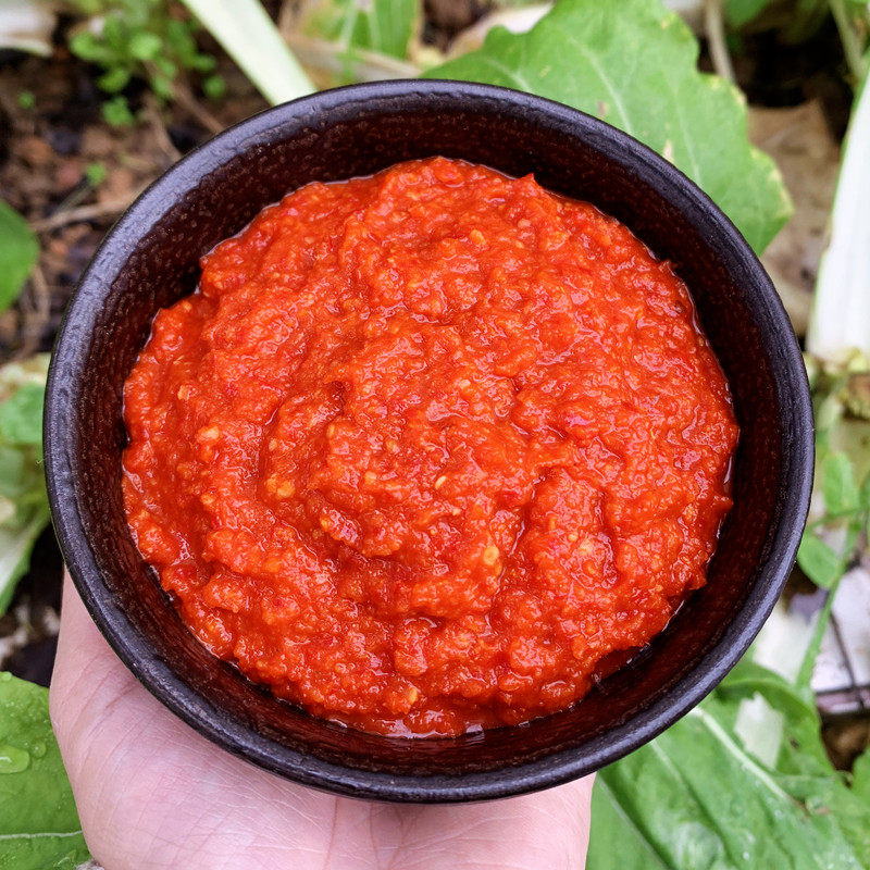 Xiaoqingtan fresh stone-milled chili sauce Zhuxiang Piaopiao homemade hot and sour garlic bibimbap millet pepper super spicy