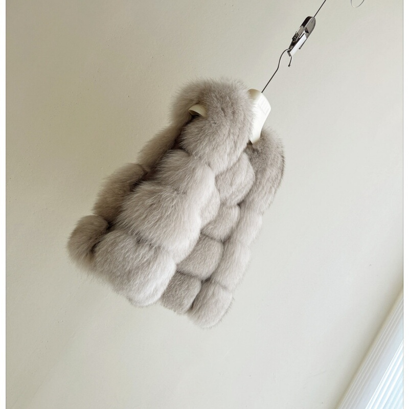 Eco-Friendly Fur Vest Round Neck Vest for Women Autumn and Winter 2026 New Imitation Fox Fur Warm Vest Jacket