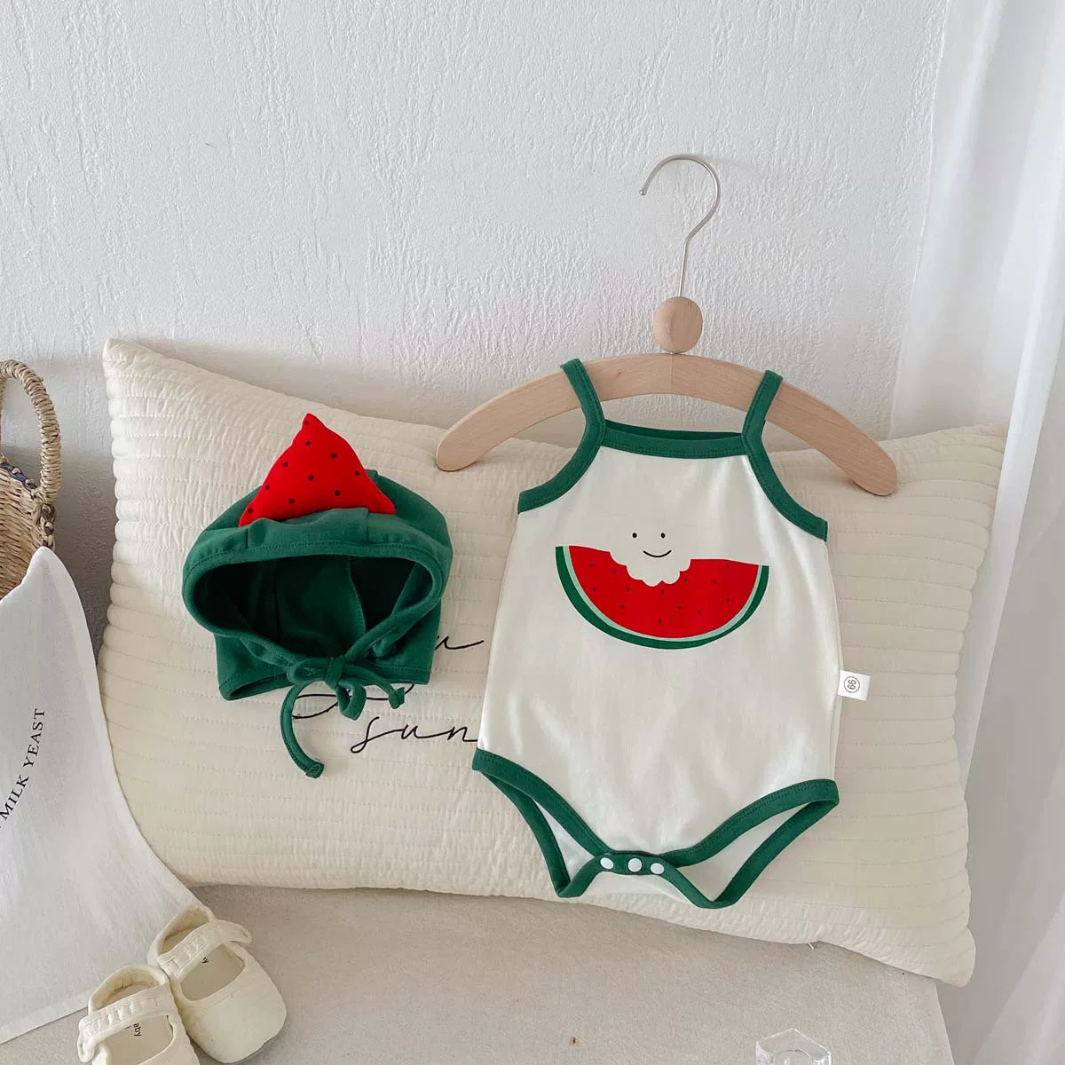 Children's top with cups, bodysuit, set
