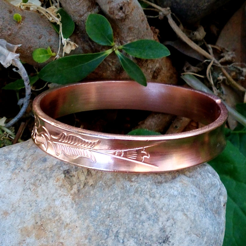 Purely Handmade Pure Brass Copper Bracelet Solid Thickeneded Bracelet Bracelet Concave Glossy Carved Heart Free Shipping