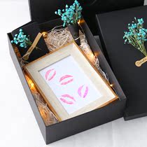 ins Wind New Year birthday gift box lip print photo frame gift box shake sound kiss mark creative boyfriend packaging gift box