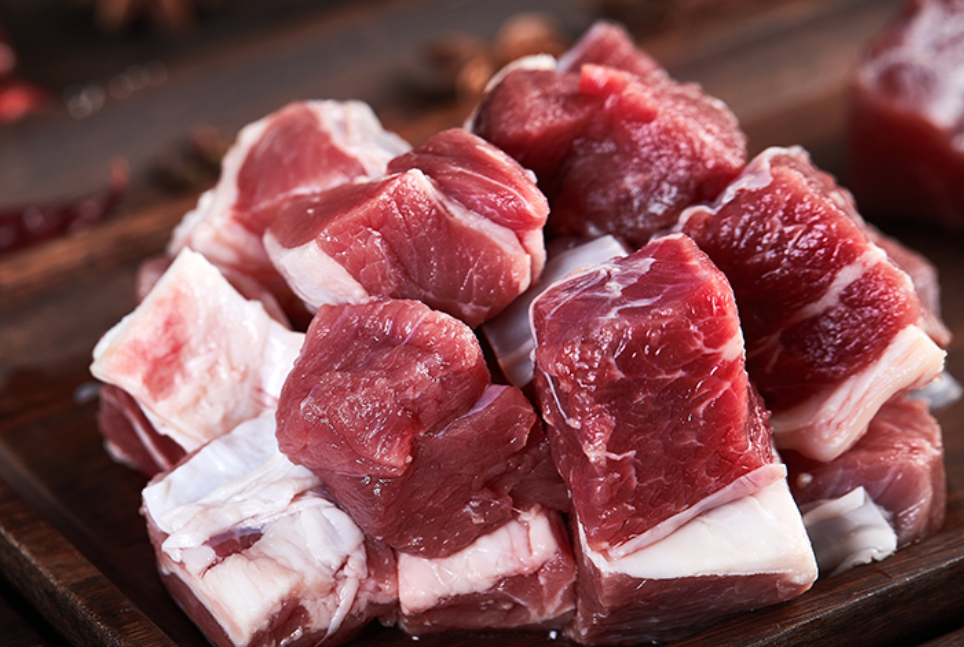高蛋白高纤维牛腩块,肉中带筋多汁耐嚼