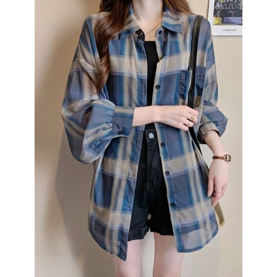 满天星防晒衬衫女夏2025爆款宽松港风休闲微透薄款开衫格子外套潮