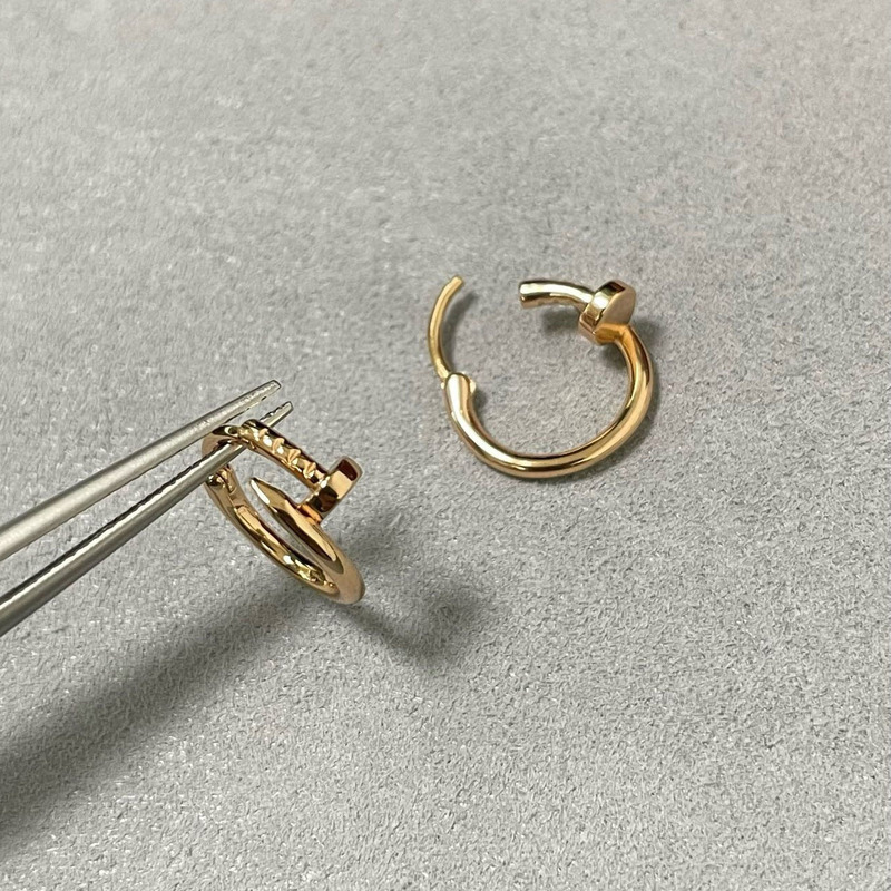 High-End Version of Jackson Wang's 18K Rose Gold Mini Hoop Earrings Without Diamonds, Unisex, Exquisite Texture and Fashionable