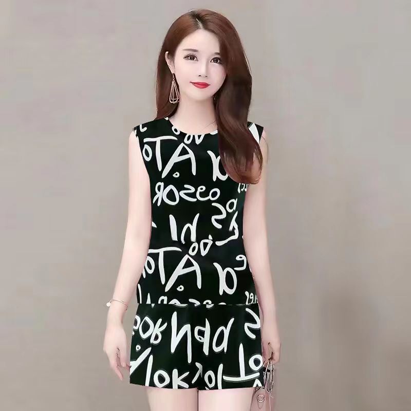 Casual Suit for Women, New Summer Style, Sleeveless Ice Silk Vest Suit, Can Be Worn Outside, Age-Reducing Mom Wide-Leg Pants Two-Piece Set