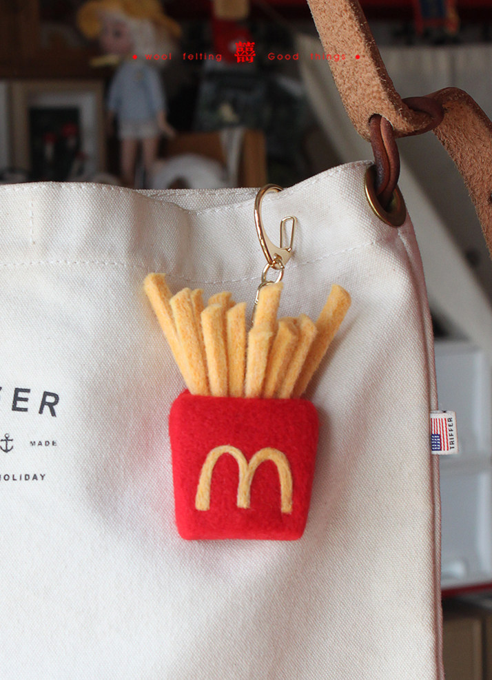 ウールフェルト手作りマクドナルドのフライドポテトキーホルダー