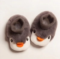 Плюшевый пингвин