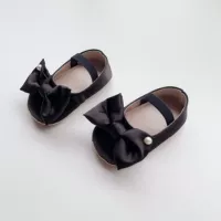 Черные бусины