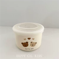 Два медведя-желтых в середине марта